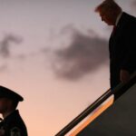 Da esquerda para a direita: Secretário do Interior Doug Burgum, Secretário de Estado Marco Rubio, Presidente dos EUA Donald Trump, Secretário de Defesa Pete Hegseth e Secretário de Comércio Howard Lutnick