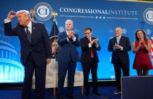 As obsessões de Trump são uma responsabilidade para o Partido Republicano As obsessões de Trump são uma responsabilidade para o Partido Republicano