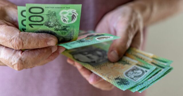 Estoque de notas de $ 100