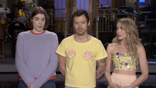 As promoções de Harry Styles SNL são gloriosamente estranhas
