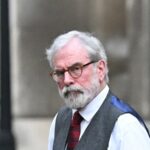 O processo civil contra Gerry Adams levantou questões difíceis sobre episódios não resolvidos dos problemas.