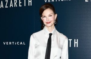 Ashley Judd critica o filme de 1997, ‘Kiss the Girls’, retrato de ‘Terror Sexual’ MSDKITH_PA001-ashley-judd-beije-as-garotas