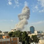 Associação de Cineastas Independentes Iranianos apoia ataques dos EUA e de Israel no Irã que mataram o líder supremo Ali Khamenei