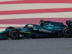 Aston Martin limitará voltas na Austrália com motoristas em risco de danos nos nervos Aston Martin limitará voltas na Austrália com motoristas em risco de danos nos nervos