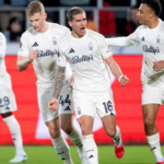 Aston Villa e Nottingham Forest avançam para as oitavas de final da Liga Europa