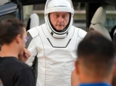 Astronauta evacuado da NASA diz que não conseguia falar no espaço. Por que permanece um mistério Ícone de conversão de texto em fala