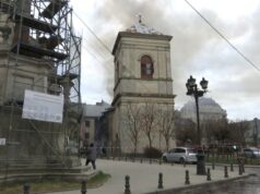 Ataque diurno de drones danifica edifício histórico em Lviv, Ucrânia Ataque diurno de drones danifica edifício histórico em Lviv, Ucrânia