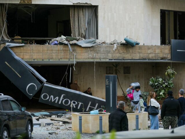 Ataque israelense a hotel em Beirute, no Líbano, mata quatro
