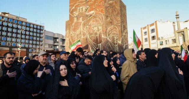 Ataques EUA-Israel ao Irã, dia 2: Khamenei é morto, Irã retalia
