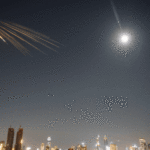 A fumaça sobe de um ataque israelense contra os subúrbios ao sul de Beirute, no Líbano.