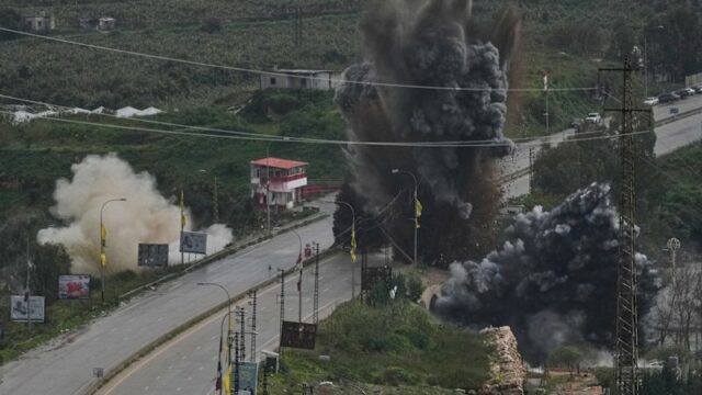 Atualizações ao vivo da guerra EUA-Irã: Trump dá ao Irã 48 horas para abrir o Estreito de Ormuz; O Irão ameaça destruir a infra-estrutura energética e petrolífera; Israel ataca pontes no sul do Líbano
