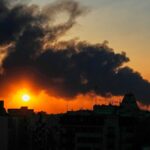 Atualizações ao vivo da guerra EUA-Irã: ativos dos EUA no Golfo visados; Chalmers alerta para um impacto económico substancial; Filho de Khamenei é cotado para ser o próximo líder supremo