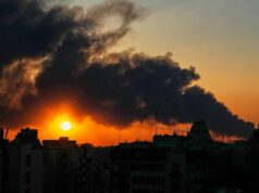 Atualizações ao vivo da guerra EUA-Irã: ativos dos EUA no Golfo visados; Chalmers alerta para um impacto económico substancial; Filho de Khamenei é cotado para ser o próximo líder supremo Atualizações ao vivo da guerra EUA-Irã: ativos dos EUA no Golfo visados; Chalmers alerta para um impacto económico substancial; Filho de Khamenei é cotado para ser o próximo líder supremo