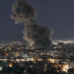 Atualizações ao vivo da guerra EUA-Irã: navio de guerra iraniano afundado por torpedo dos EUA; Os voos de repatriação australianos continuam