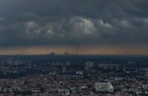 BMKG Prediksi Awan Tebal Seharian de Jacarta Saat Hari Lebaran, Sore Diguyur Hujan BMKG Prediksi Awan Tebal Seharian de Jacarta Saat Hari Lebaran, Sore Diguyur Hujan