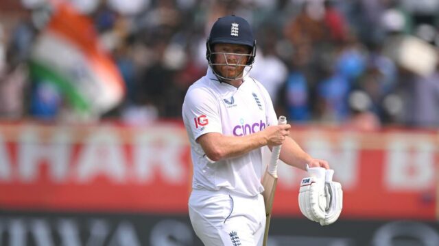 Bairstow se junta a Livingstone na crítica ao nível de atendimento na Inglaterra
