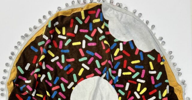 Bebê deixado no corpo de bombeiros 'prosperando' em um orfanato Diretora-geral adjunta da Diretoria de Saúde e Serviços Comunitários da ACT, Anne-Marie Sabellico.