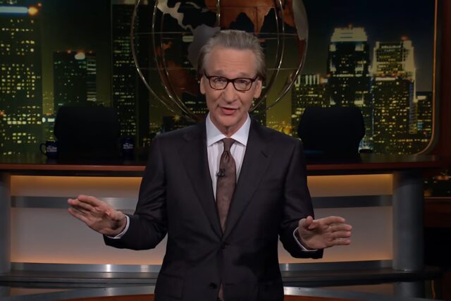 Bill Maher discursa sobre o drama do prêmio Mark Twain Bill Maher discursa sobre o drama do prêmio Mark Twain em 'Real Time with Bill Maher' após a negação de “notícias falsas” da equipe Trump