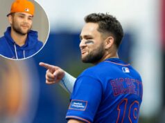 Bo Bichette ‘ansiosa’ pelas vaias dos fãs dos Phillies após assinar com o Mets: ‘Legal de experimentar’ Bo Bichette caminhando até o banco de reservas após ficar de castigo.