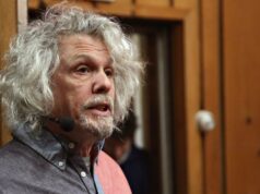 Bob Power, engenheiro de gravação do Roots e A Tribe Called Quest, morre aos 73 anos Bob Power, engenheiro de gravação do Roots e A Tribe Called Quest, morre aos 73 anos