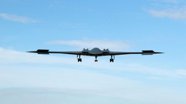 Bombardeiros stealth pousando em bases do Reino Unido 'em dias' Bombardeiros stealth pousando em bases do Reino Unido 'em dias' depois que Trump pressiona Starmer: relatório