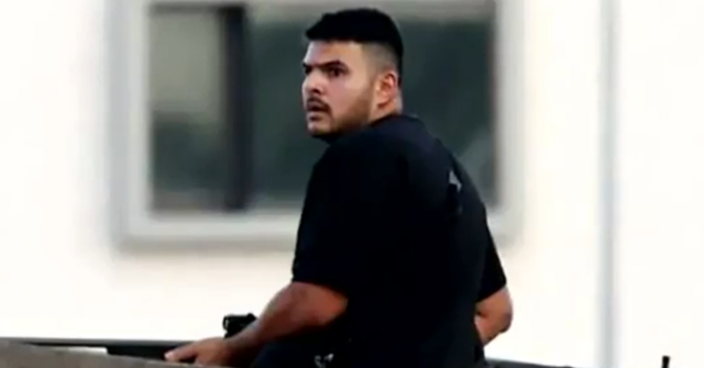 Bondi massacra atirador para tentar esconder nomes de familiares Naveed Akram