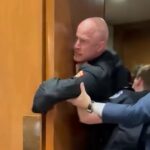 Braço de veterano quebrado enquanto ele protestava no Congresso