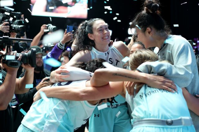 Breanna Stewart adiciona título incomparável a uma carreira repleta de campeonatos após desempenho de MVP
