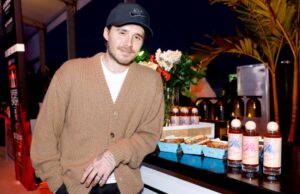 Brooklyn Beckham homenageia a sogra e pula o Dia das Mães no Reino Unido com Victoria A família de Nicola Peltz criticou David e Victoria Beckham em meio às consequências do Brooklyn