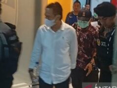 Bupati e Sekda Cilacap Jadi Tersangka Pemerasan para THR Bupati e Sekda Cilacap Jadi Tersangka Pemerasan para THR