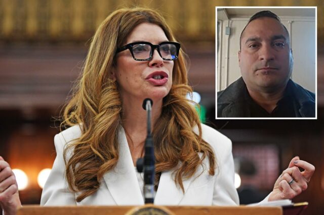 Câmara Municipal promete combater a deportação 'ultrajante' de funcionários por 'falta de assinatura'
