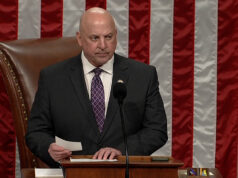 Câmara dos EUA aprova projeto de lei de financiamento da Segurança Interna em meio à paralisação Câmara dos EUA aprova projeto de lei de financiamento da Segurança Interna em meio à paralisação