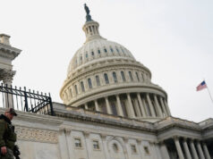 Câmara dos EUA se junta ao Senado para votar contra resolução sobre poderes de guerra Câmara dos EUA se junta ao Senado para votar contra resolução sobre poderes de guerra