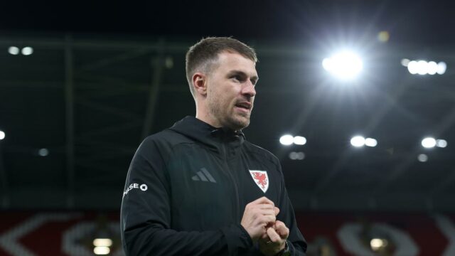 Capitão do País de Gales, Ramsey, está fora da seleção para a repescagem da Copa do Mundo
