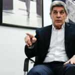 Carlos Fernández de Cossío: Cuba 'prepara-se' para 'possibilidade de agressão militar'