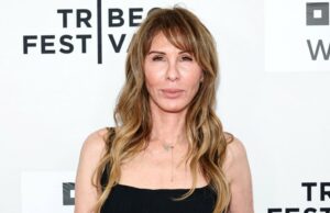 Carole Radziwill, de RHONY, está se juntando ao elenco da 16ª temporada após Andy Cohen Feud Andy Cohen estabelece o recorde direto sobre 1 boato de elenco em torno de RHONY na BravoCon 2025