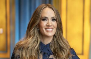 Carrie Underwood bate palmas depois de ser vaiada no ‘American Idol’ Carrie Underwood pensa sobre seu estilo de julgamento do American Idol