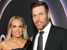 Carrie Underwood e o marido Mike Fisher desfrutam de um encontro raro em um jogo de hóquei Guia da família de Carrie Underwood: marido Mike Fisher, filhos e muito mais