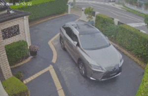 Carro da polícia desvia para casa no oeste de Sydney pela segunda vez em dois anos Carro da polícia desvia para casa no oeste de Sydney pela segunda vez em dois anos