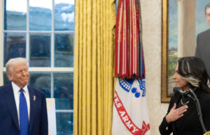 Casa Branca afirma que o presidente Trump tem total confiança em Tulsi Gabbard Casa Branca afirma que o presidente Trump tem total confiança em Tulsi Gabbard