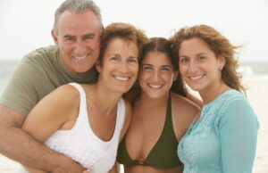 Casal sai de férias – lágrimas por quem continua aparecendo: ‘Surpresa’ Uma família na praia