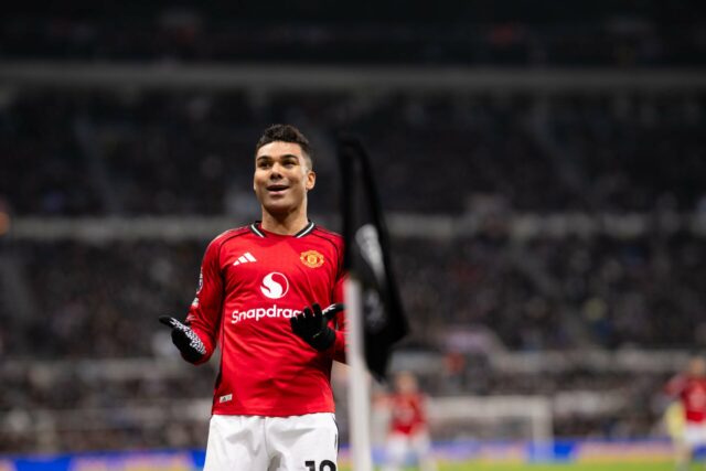 Casemiro igualou sua melhor temporada no Real Madrid ao marcar pelo Man Utd x Newcastle
