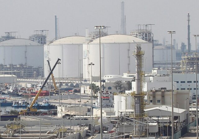 Catar interrompe produção de gás natural após ataques iranianos
