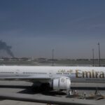 Centenas de milhares de pessoas presas enquanto aviões param e aeroportos fecham