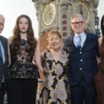 Chase Infiniti e Ann Dowd falam sobre 'Os Testamentos' como o programa sobre 'Despertar e rebelião entre mulheres mais jovens em Gileade' abre a série Mania