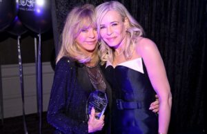 Chelsea Handler uma vez contou uma mentira flagrante sobre Goldie Hawn Chelsea Handler uma vez contou uma mentira flagrante sobre Goldie Hawn