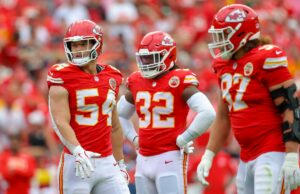 Chiefs perdem herói do Super Bowl para comandantes Chiefs perdem herói do Super Bowl para comandantes
