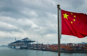 China detém mais navios ligados ao Panamá em consequência de precipitação no canal China detém mais navios ligados ao Panamá em consequência de precipitação no canal