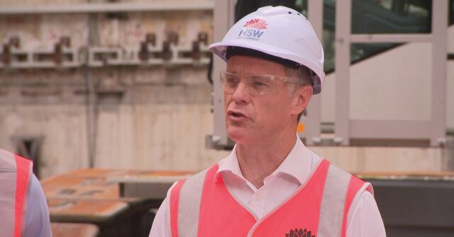 Chris Minns fez o anúncio em uma coletiva de imprensa hoje.