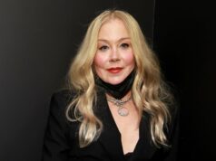 Christina Applegate comprou vários cemitérios enquanto sua morte ‘se aproxima’ Christina Applegate reage à preocupação com o comentário 'Não gosto de viver'
